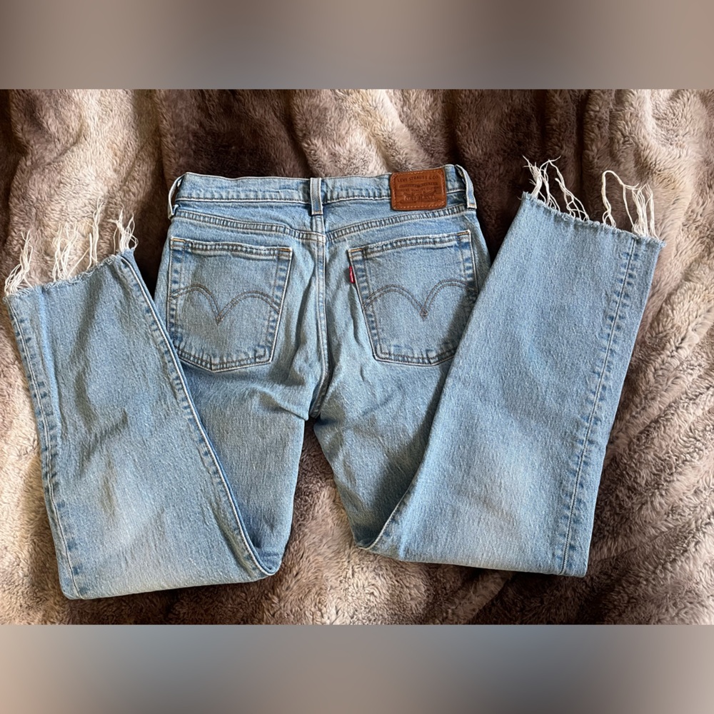 Wedgie Straight Levi’s